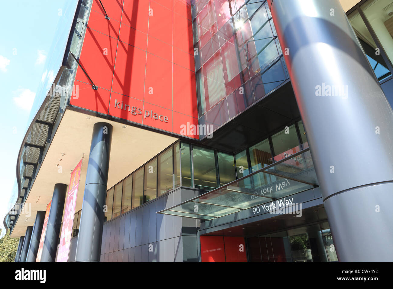 Re luogo vicino a Kings Cross, un mozzo per la musica, arte, concerti, gallerie e uffici, a nord di Londra, Inghilterra, Regno Unito Foto Stock