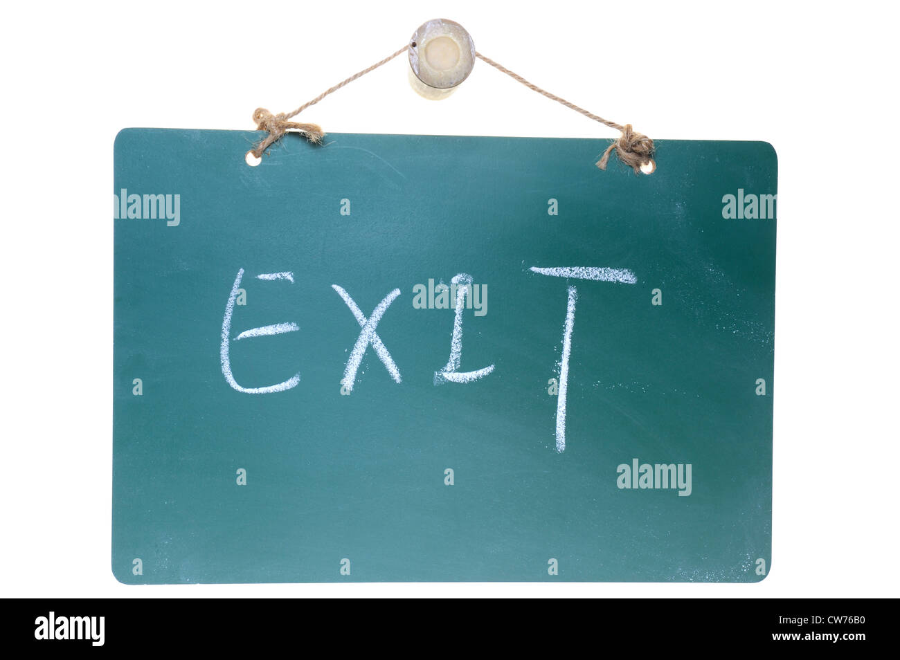 Segnale di uscita sulla scheda verde isolato su sfondo bianco Foto Stock