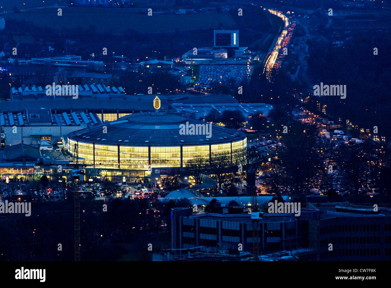 Westfalenhalle in Twilight, in Germania, in Renania settentrionale-Vestfalia, la zona della Ruhr, Dortmund Foto Stock