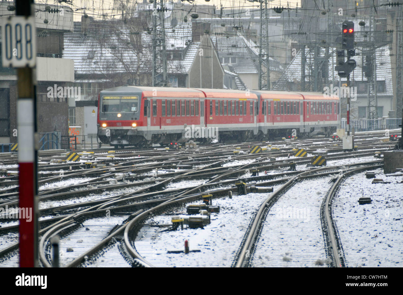 Nevicata sulla Stazione prinipale di Colonia, in Germania, in Renania settentrionale-Vestfalia, Colonia Foto Stock