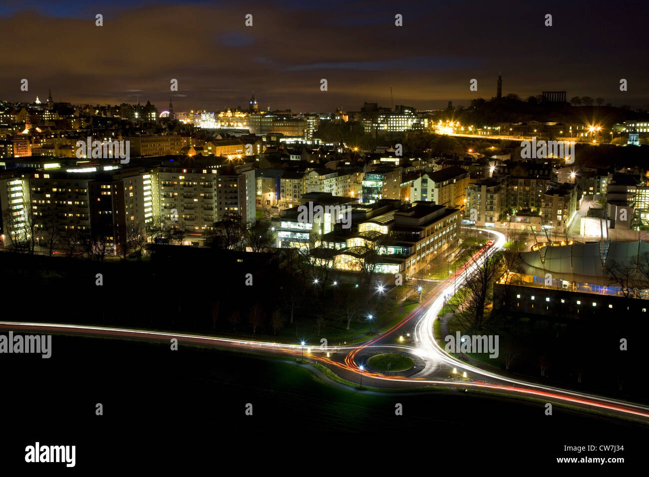 Vista sul centro di Edimburgo al crepuscolo, Regno Unito, Scozia, Edimburgo Foto Stock