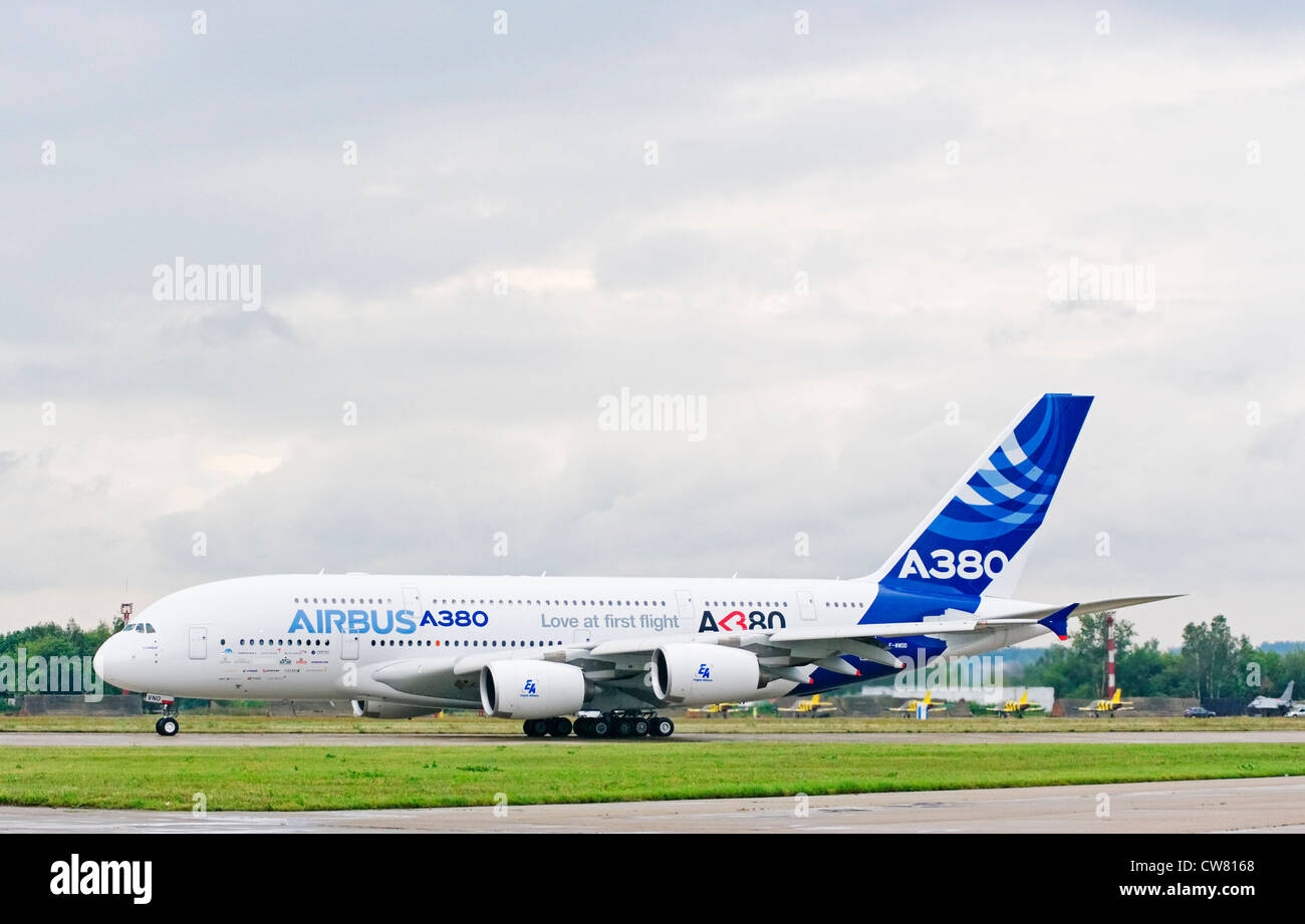 Airbus A-380 piano su display a X aviazione internazionale e lo spazio salon MAKS 2011 su 21 Agosto - foto 3 Foto Stock
