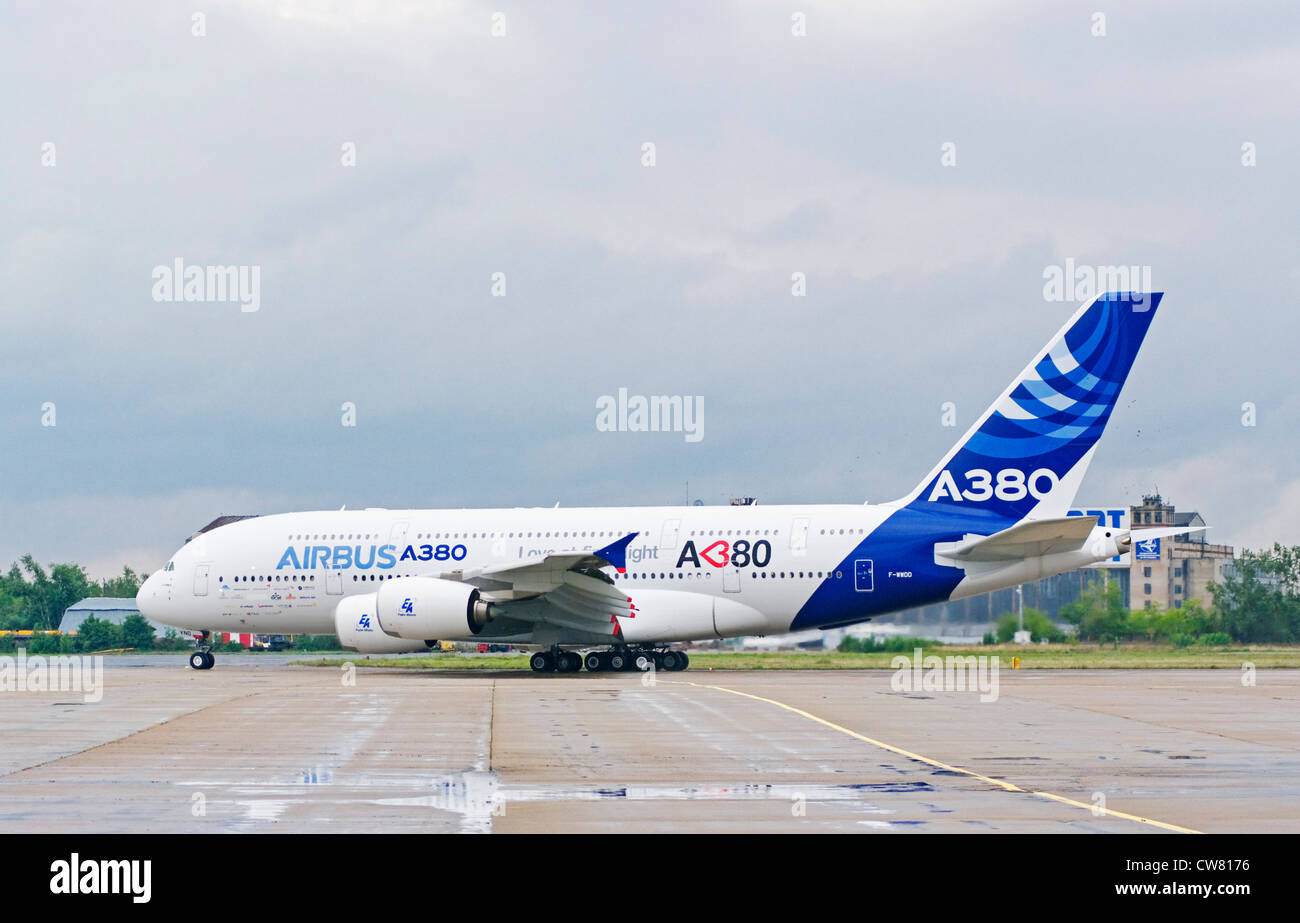 Airbus A-380 piano su display a X aviazione internazionale e lo spazio salon MAKS 2011 su 21 Agosto - foto 1 Foto Stock