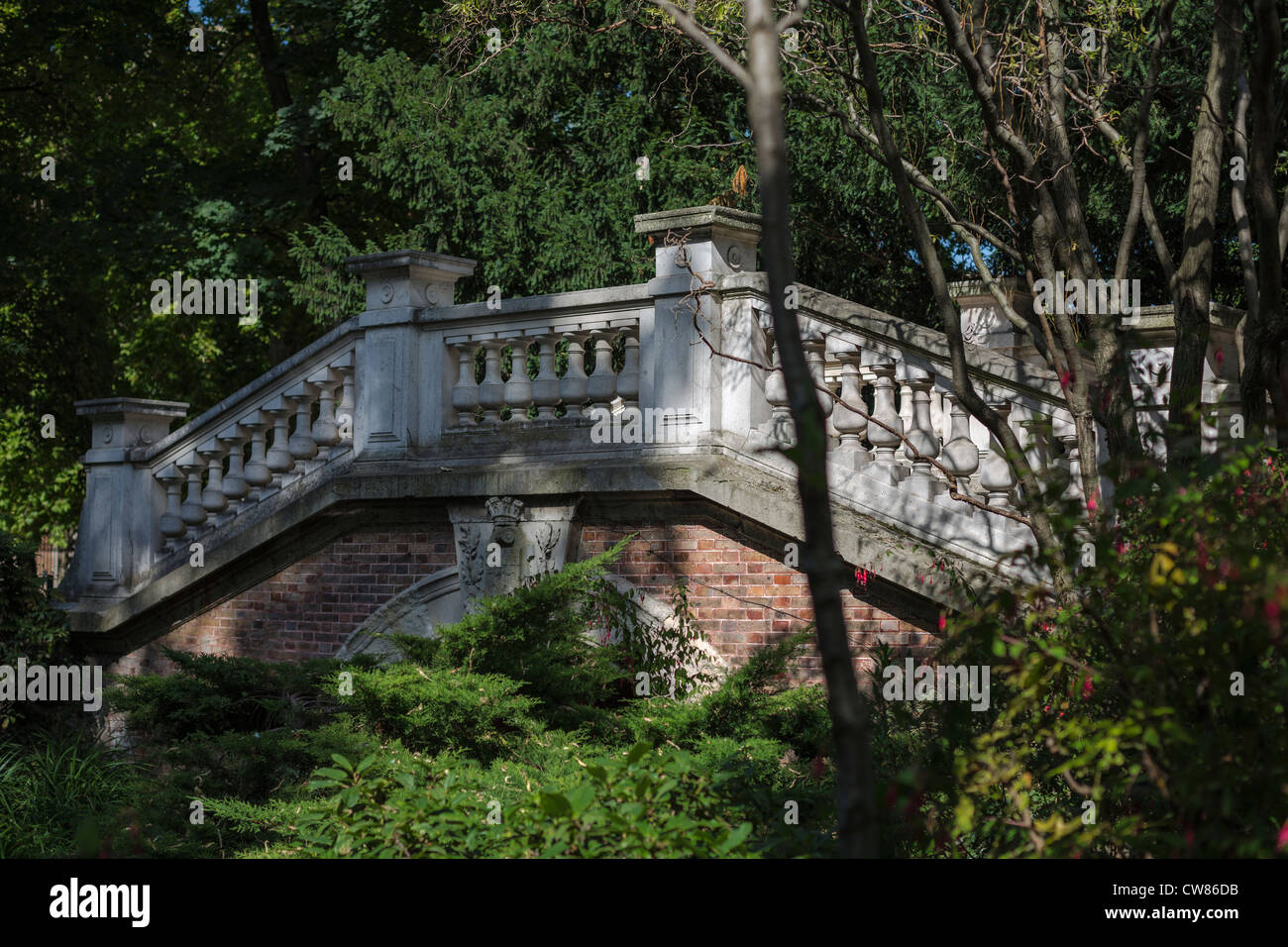 Il ponte veneziano nel Parc Monceau (1778), Parigi, Ile de France, Francia, Europa UE Foto Stock