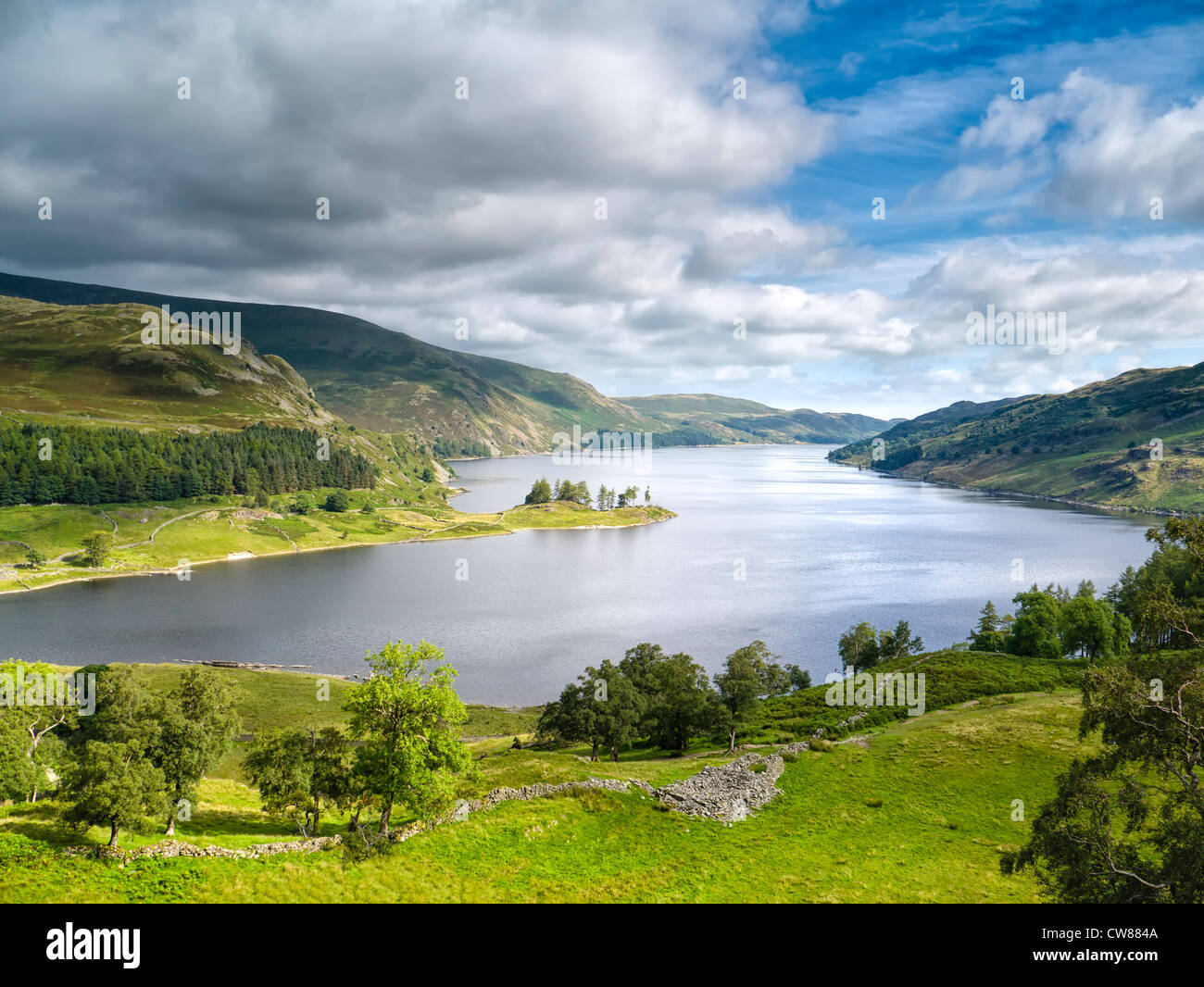 Bella giornata estiva guardando attraverso Scafell Foto Stock