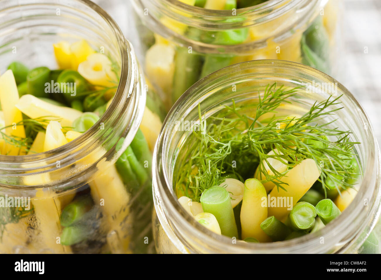 Fagiolini confezionate in vasetti di vetro per la casa canning Foto Stock