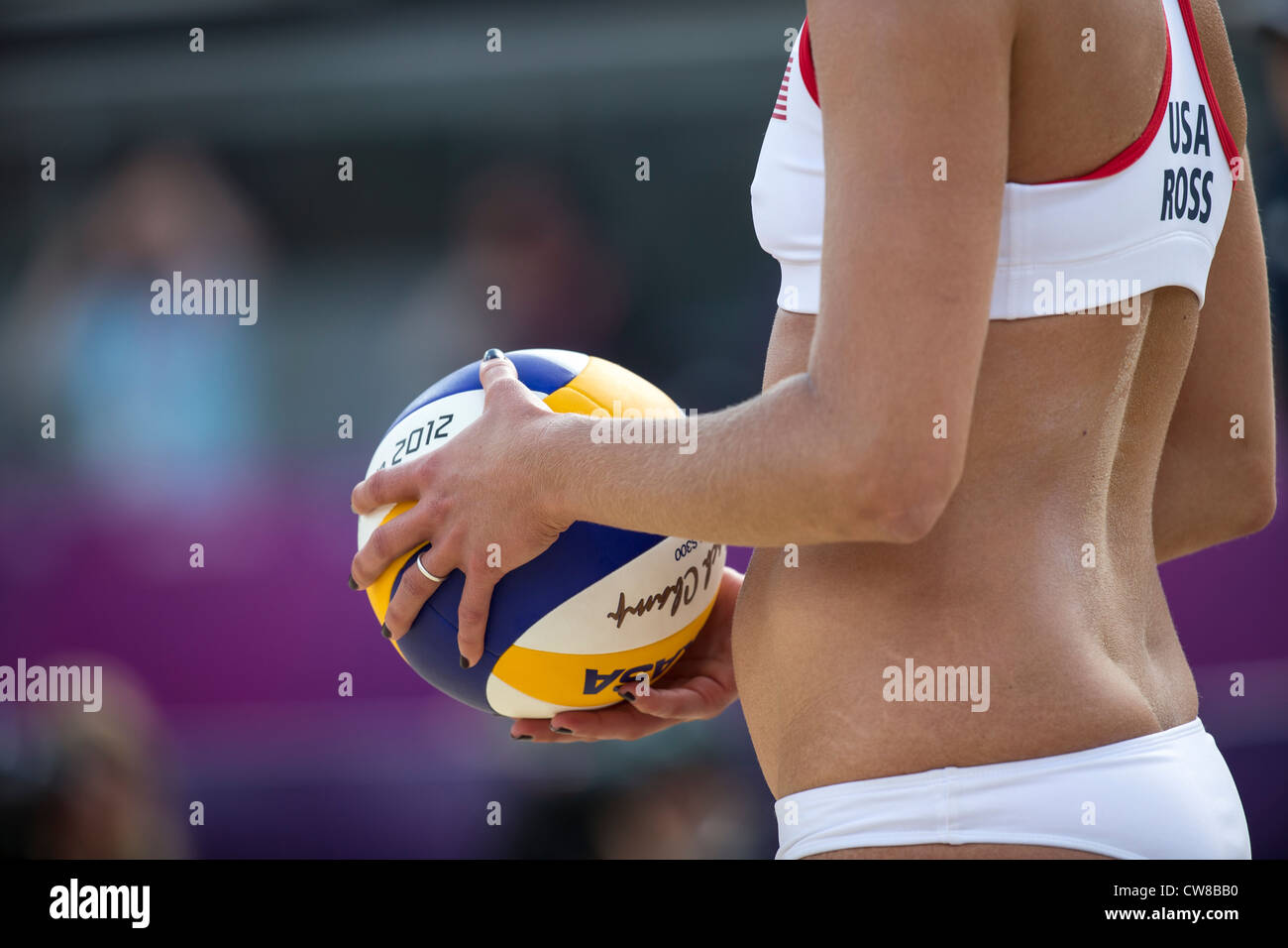 Aprile Ross (USA) concorrenti in Beach Volleyball alle Olimpiadi Estive di Londra, 2012 Foto Stock