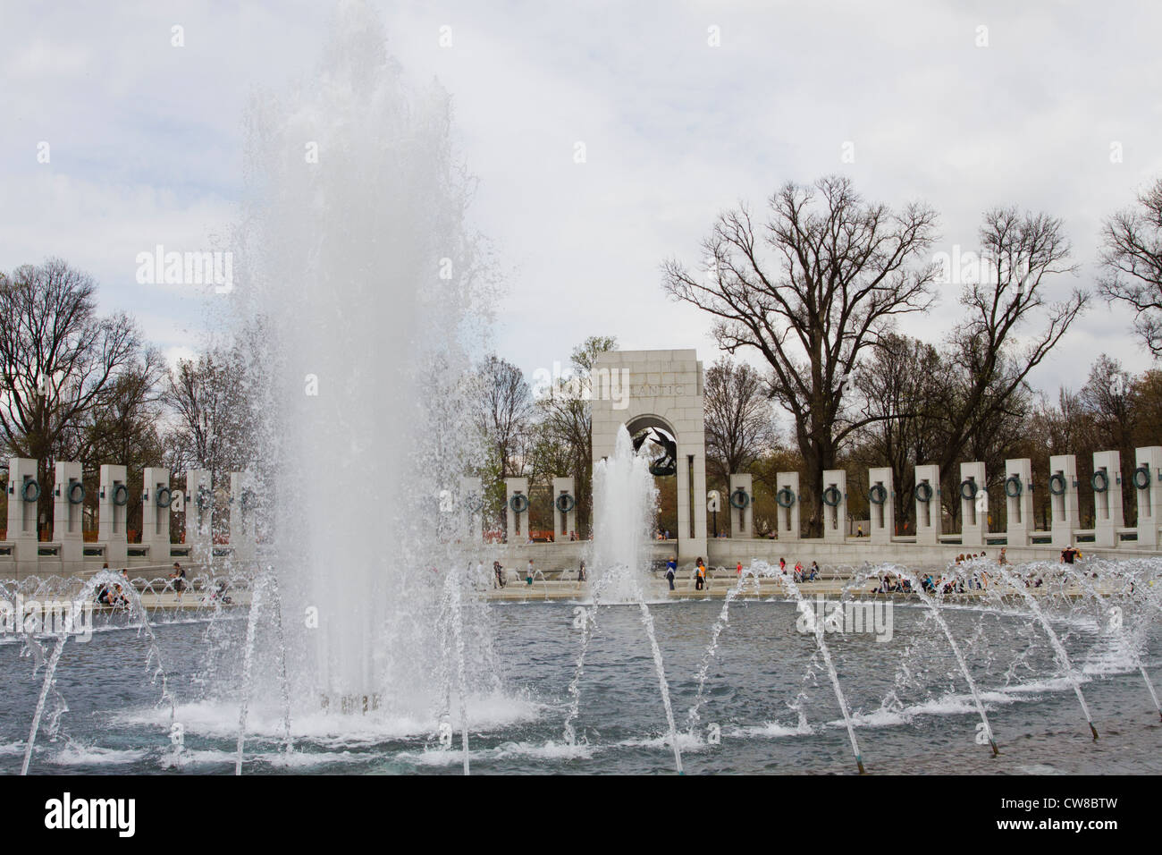Statue e Monumenti di Washington DC, durante la fioritura dei ciliegi Festival. Foto Stock