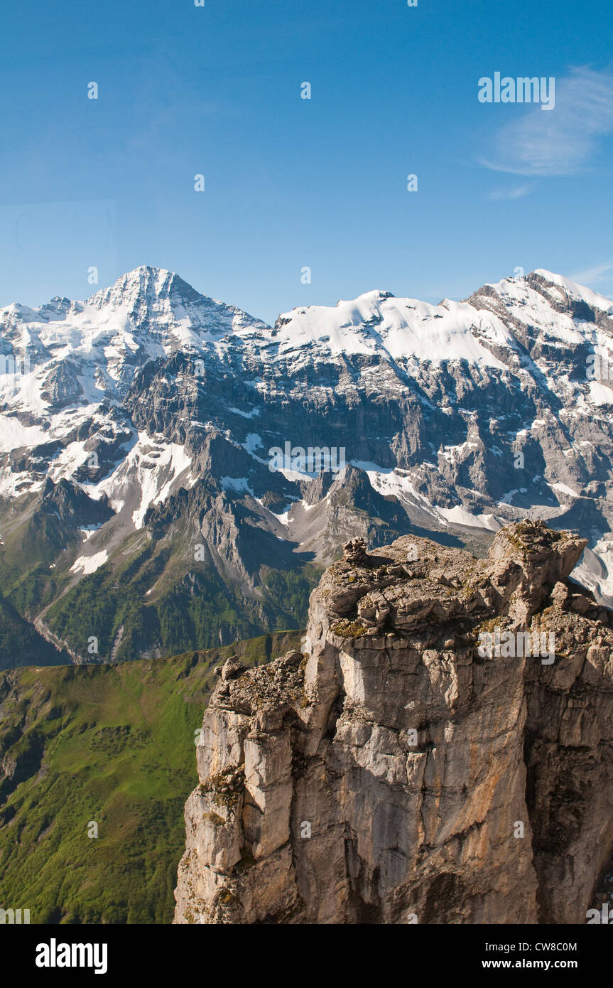 Regione di Jungfrau, Svizzera. Massiccio Jungfrau da Schilthorn picco. Foto Stock