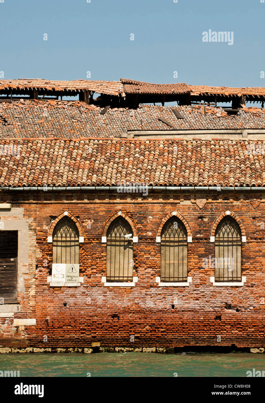 Murano, laguna di Venezia: abbandonati fabbrica del vetro Foto Stock