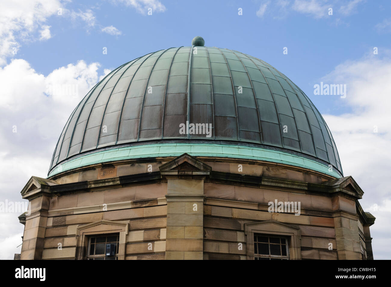 Cupola della Playfair edificio della città osservatorio in Regent Gardens, Edimburgo Foto Stock
