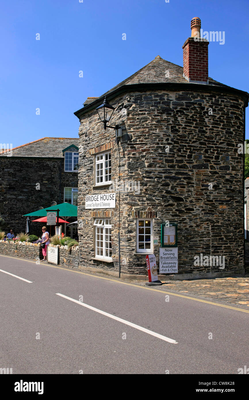 Bridge House Bar e sale da tè business in Boscastle Cornovaglia Foto Stock