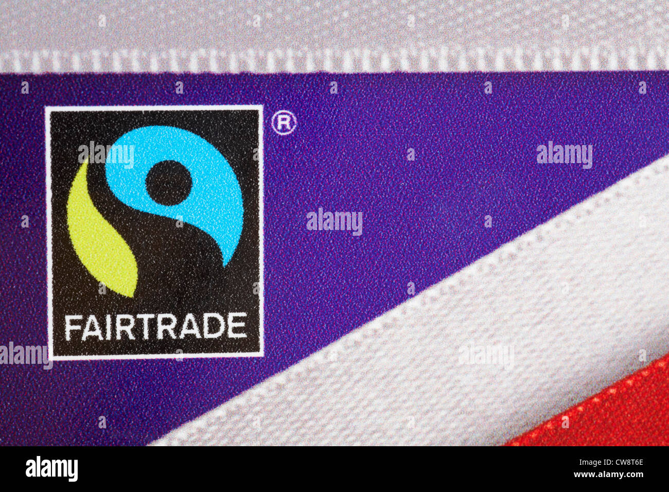 Fairtrade logo sulla barra di cioccolato Cadbury Fairtrade - simbolo del logo del commercio equo e solidale Foto Stock