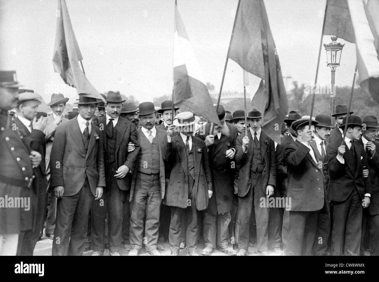 Parigi, polacco e russo volontari unendosi Foto Stock