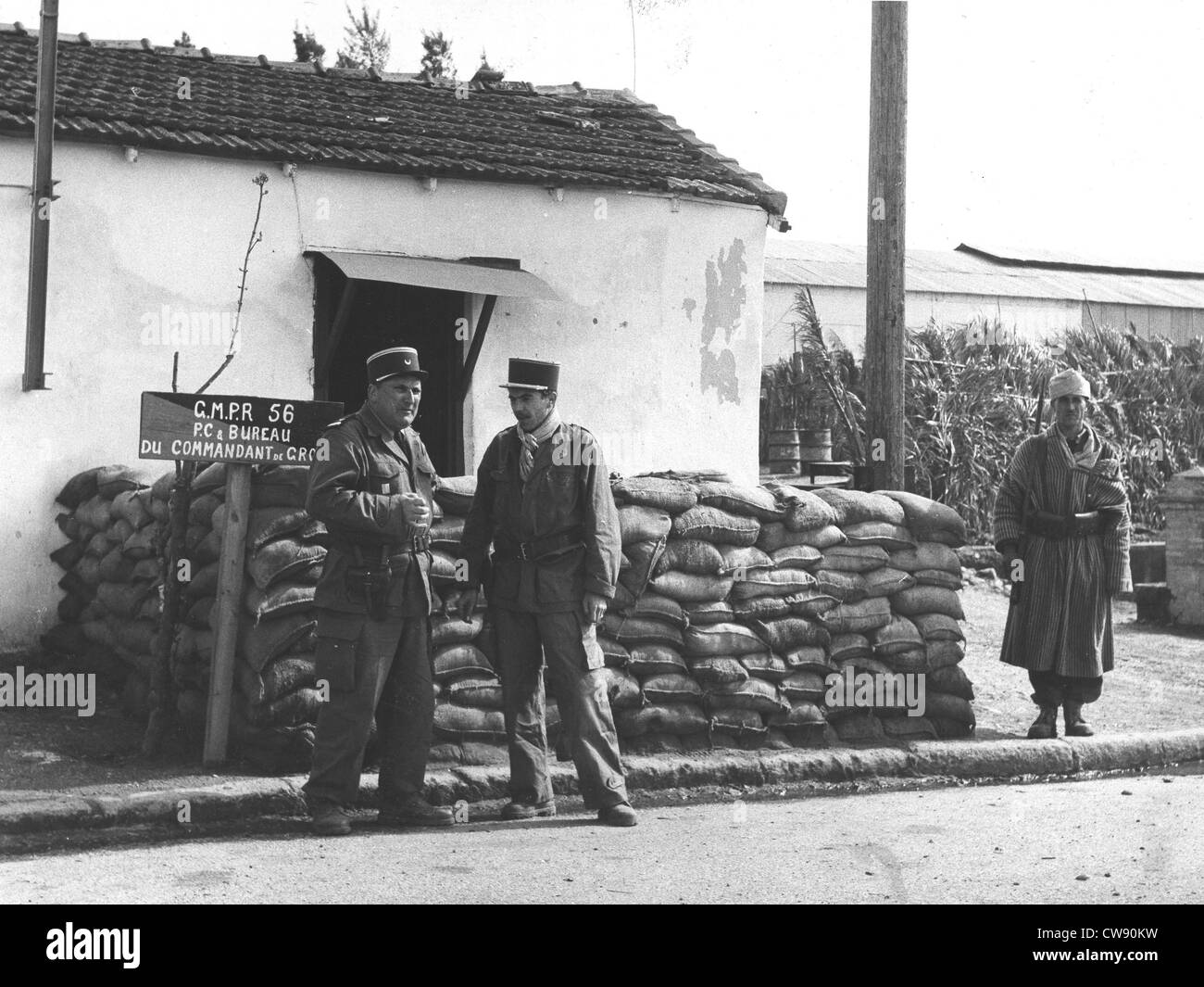 Ufficio comandante francese durante la guerra in Algeria (1956) Foto Stock