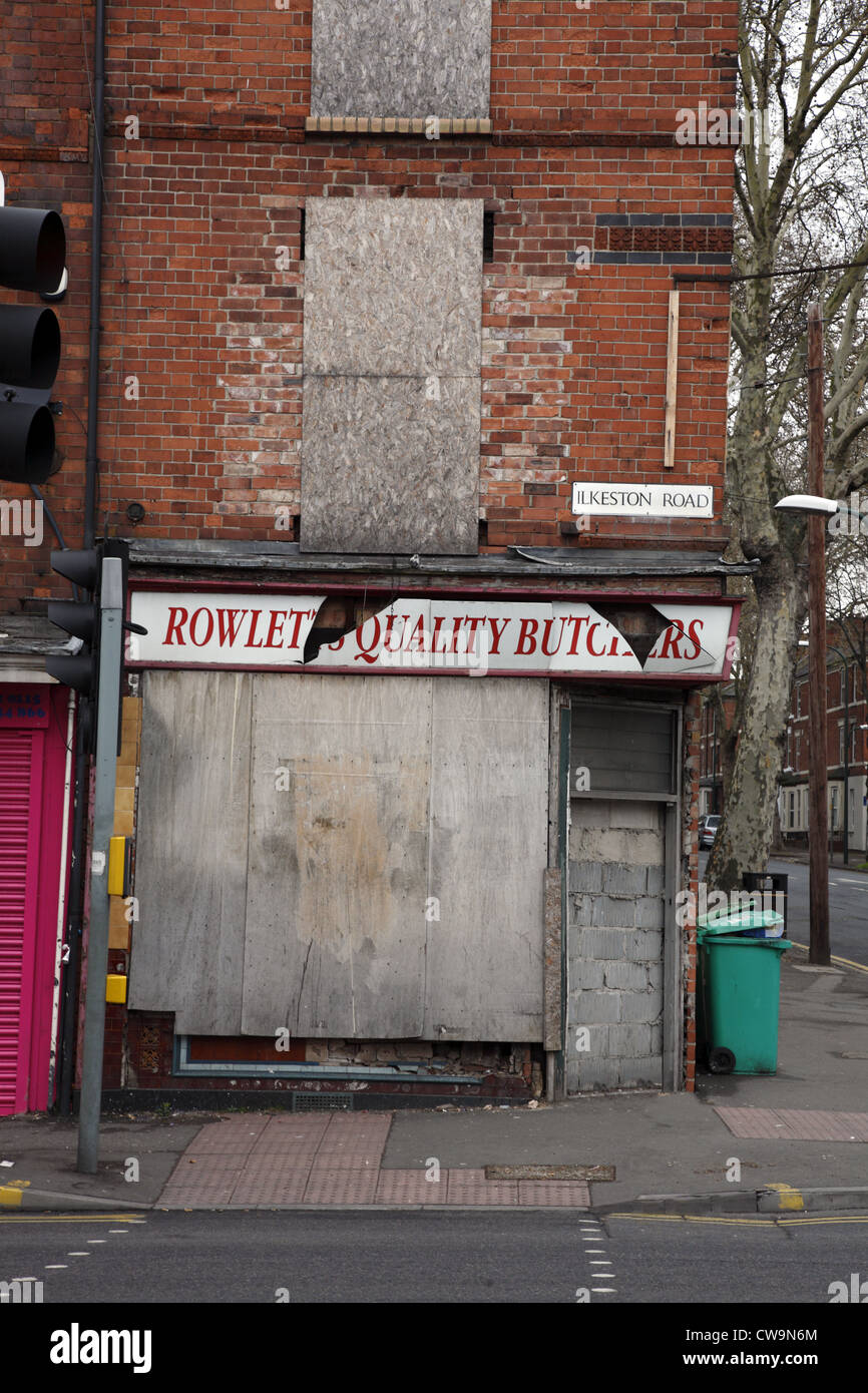 Edificio fatiscente in Nottingham, Inghilterra, Regno Unito. Foto Stock