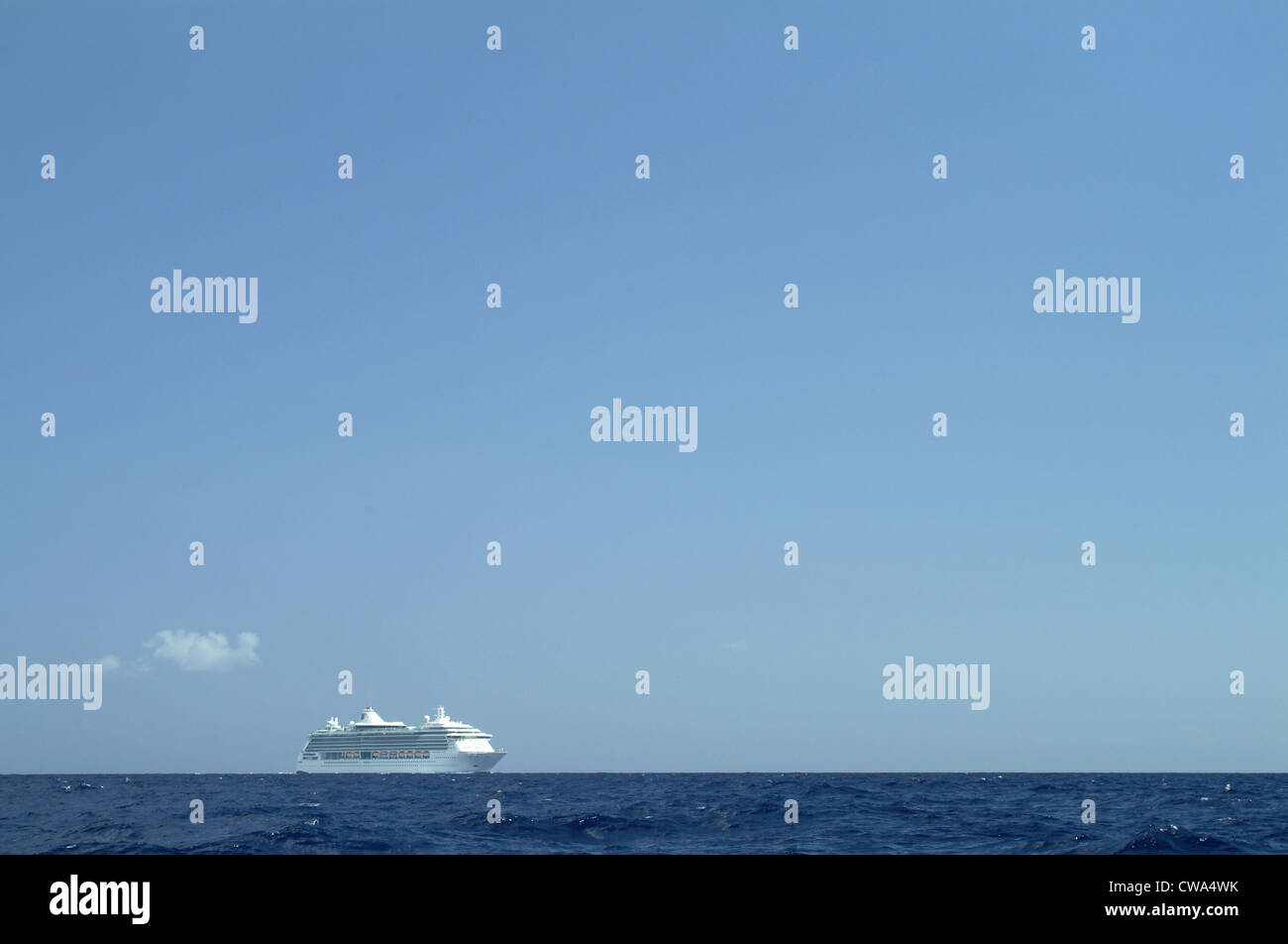 Bahamas, la nave da crociera serenata dei mari Foto Stock