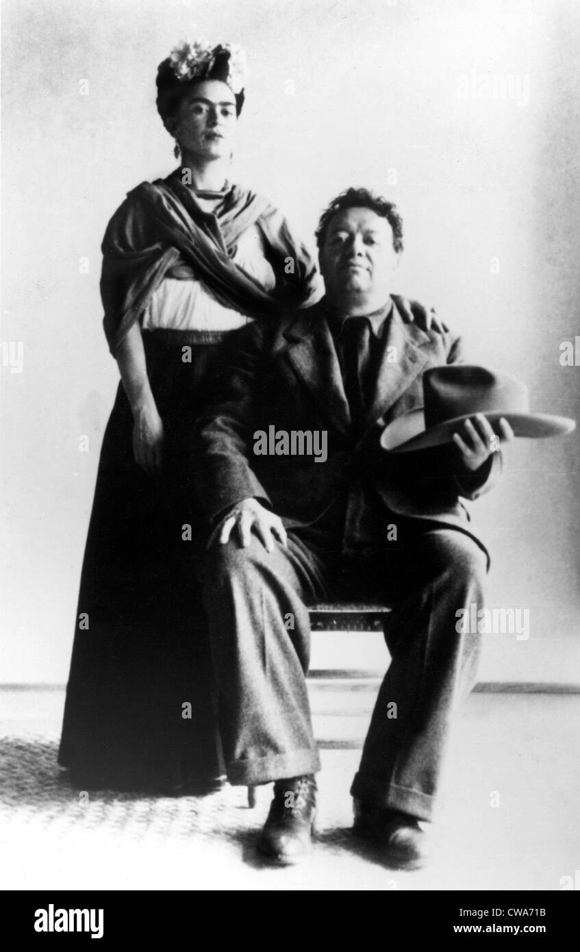 Artisti messicana Frida Kahlo con il marito Diego Rivera. Senza Data.. La cortesia: CSU Archivi / Everett Collection Foto Stock