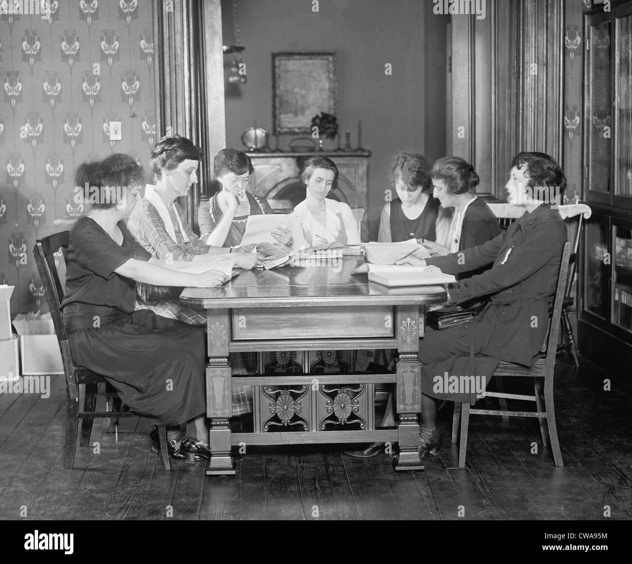 Le donne della Nazionale femminile parte incontro nel 1922. La NWP pressioni invano per una parità di diritti emendamento, che è stato Foto Stock