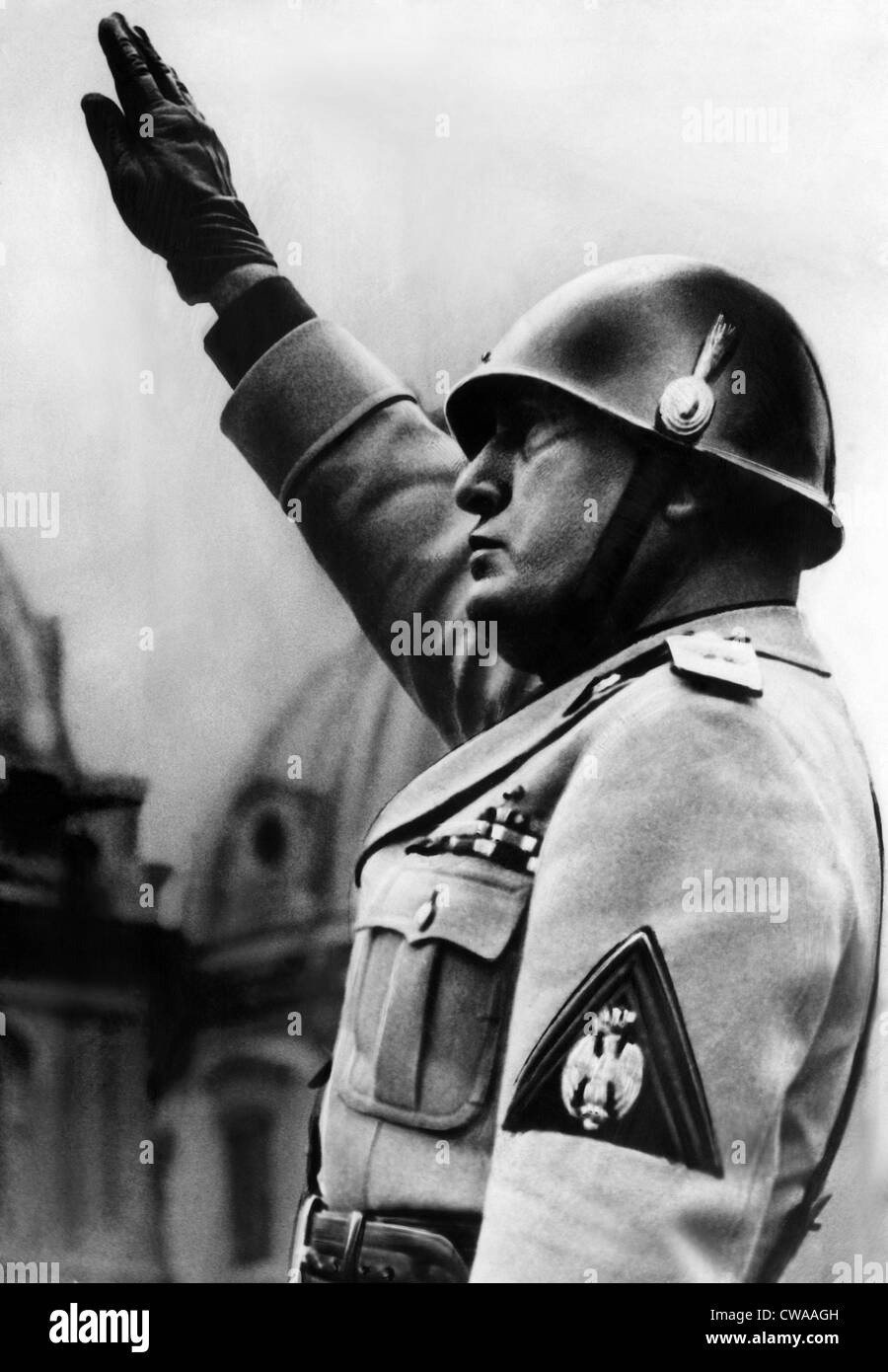 Benito Mussolini (1883-1945), il Primo Ministro e il dittatore di Italia da 1922-1943, 1938 circa. La cortesia: Archivi CSU/Everett Foto Stock