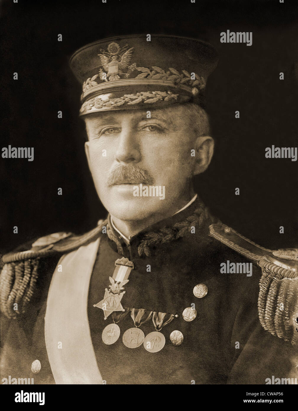 Generale legno Leonard (1860-1927), ha avuto una lunga carriera di vario che includeva conquistando la Congressional Medal of Honor, servizio con Foto Stock