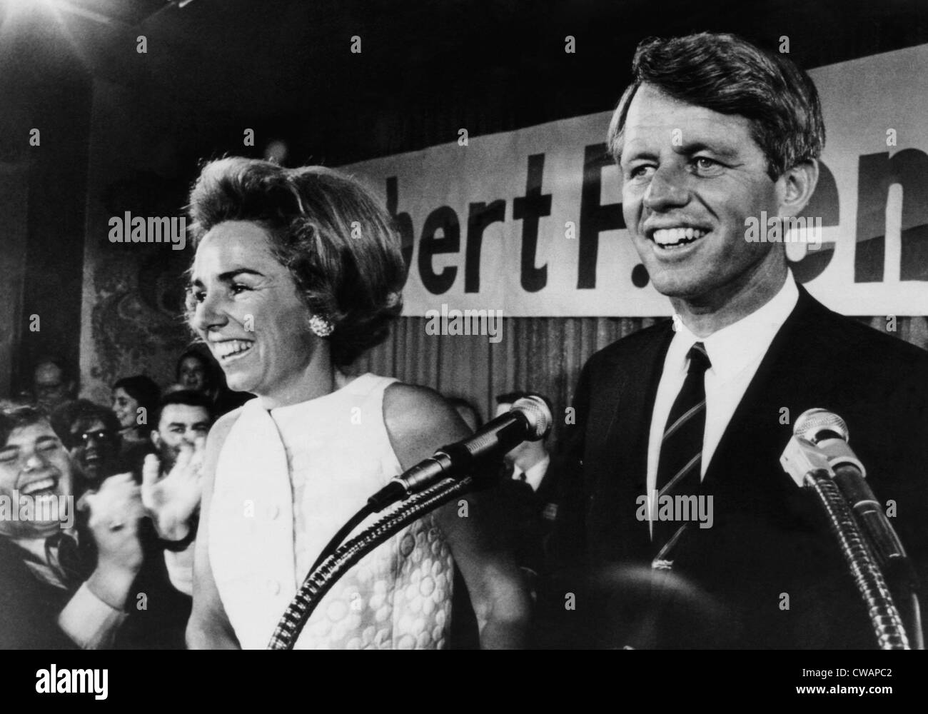 Ethel Kennedy, Robert F. Kennedy, al quartier generale della campagna dopo Indiana primaria vittoria elettorale per il presidente, Indianapolis, Foto Stock