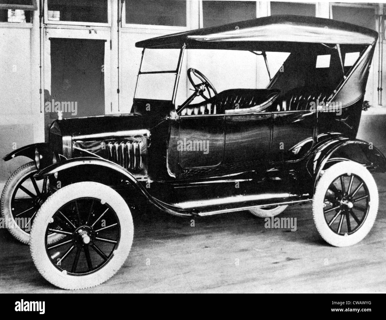 1923 Modello T Ford.. La cortesia: CSU Archivi / Everett Collection Foto Stock