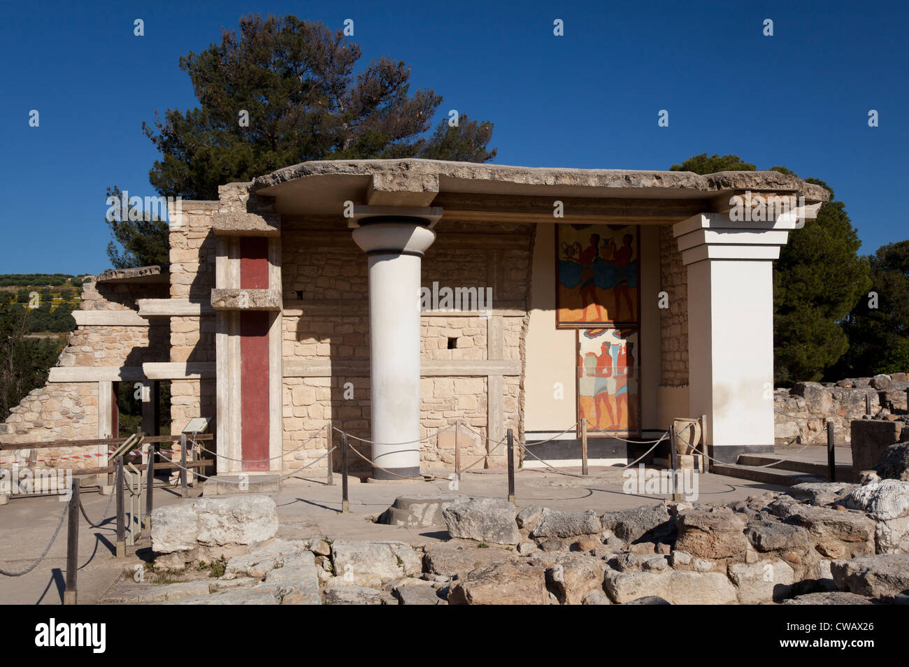 La ricostruita a sud Propylaeum a Knossos, Creta, Grecia Foto Stock