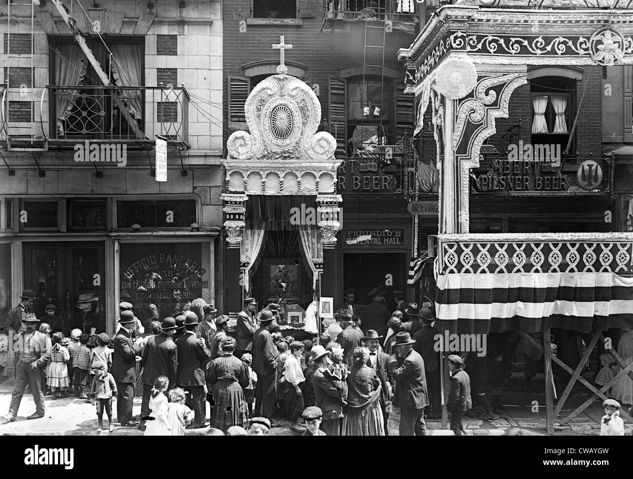 Little Italy, Street altare della Madonna di aiutare, Mott St., New York, 1908 Foto Stock
