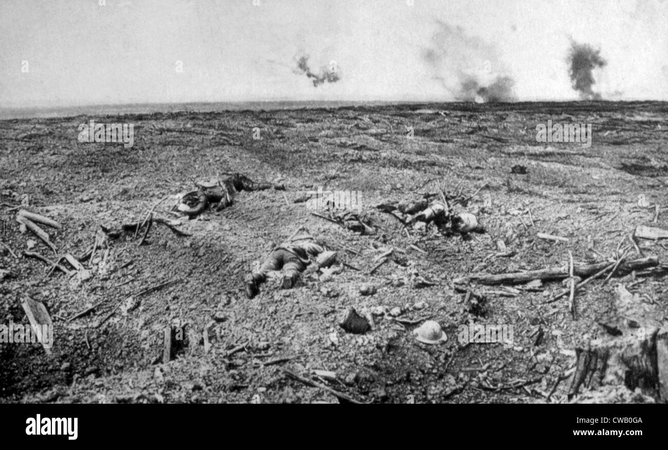 La guerra mondiale I morti soldati inglesi in terra di nessuno, ca. 1914 Foto Stock