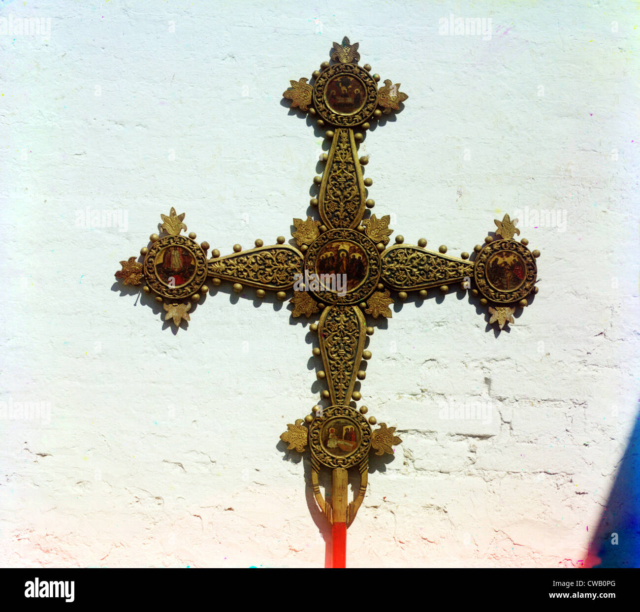 Croce dietro l altare, nella chiesa di San Giovanni Crisostomo, dal momento della prima Romanovs, Russia, ca. 1911 Foto Stock