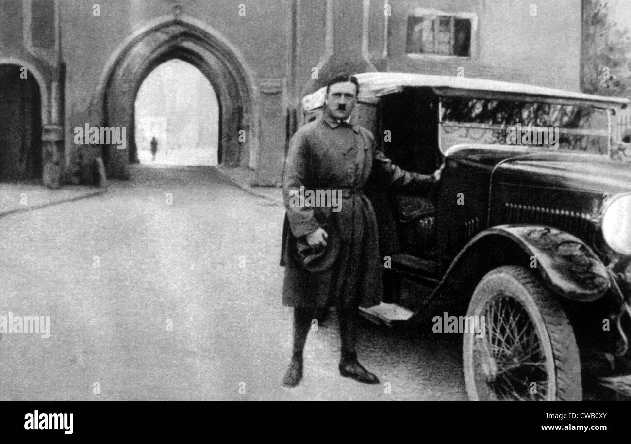 Adolf Hitler il suo rilascio dalla prigione Landsberg, 1924 Foto Stock