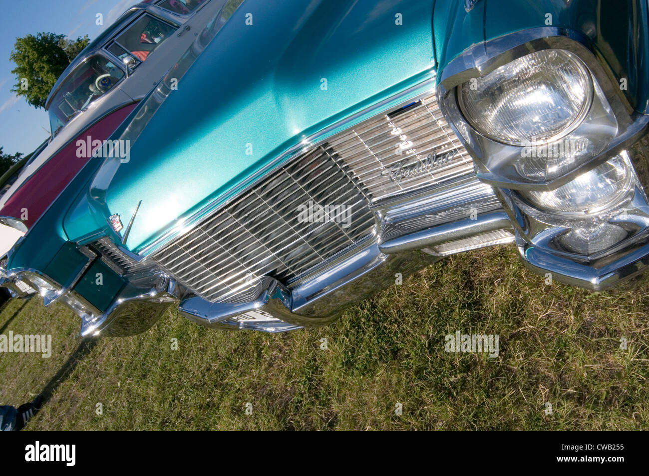 Cadillac chrome PARAURTI PARAURTI FARI faro beone gas grill auto automobili anni sessanta anni sessanta cappa protezione crash Foto Stock