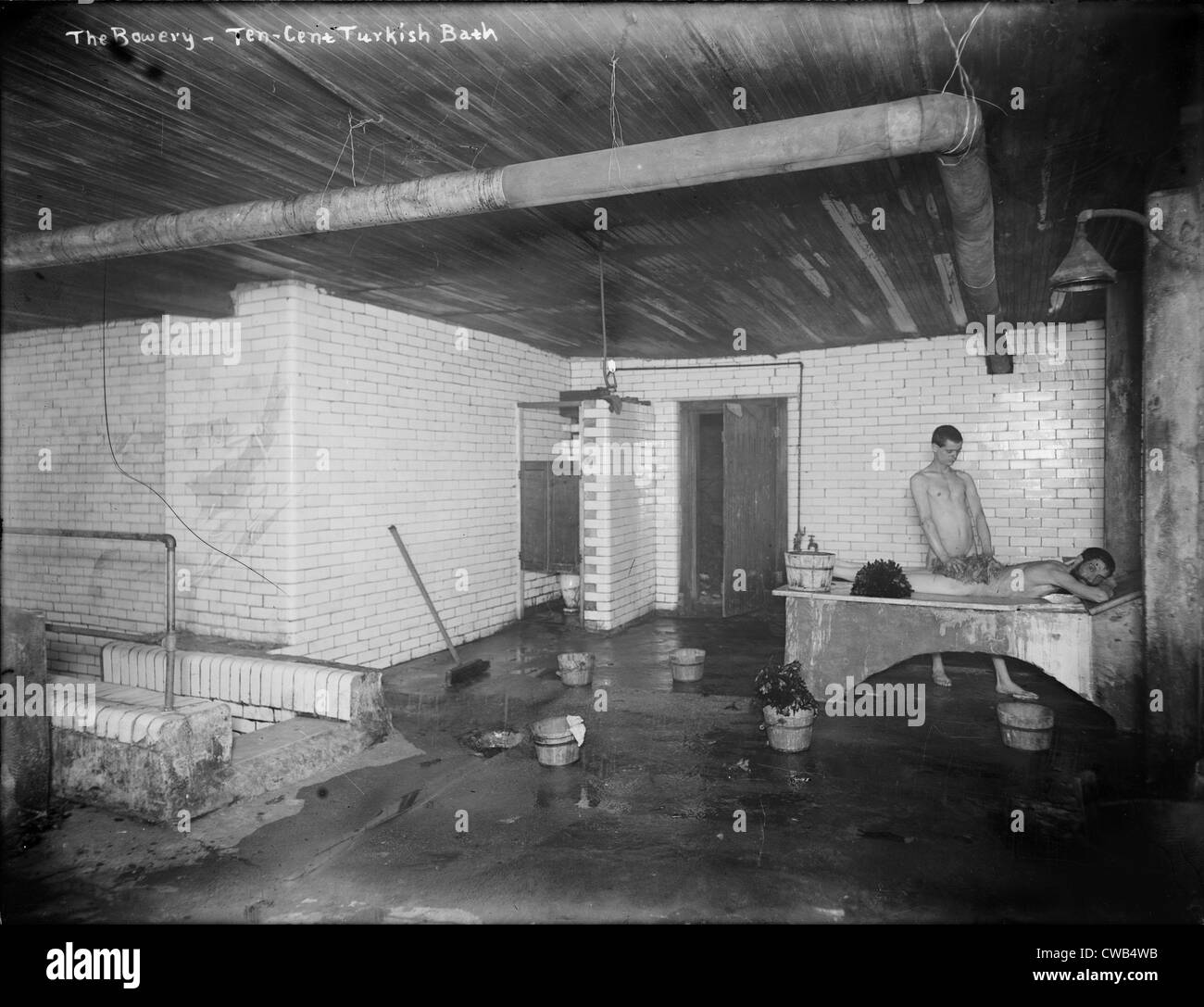 La città di New York, il Bowery, dieci cento bagno turco, fotografia, circa novecento-1920s. Foto Stock