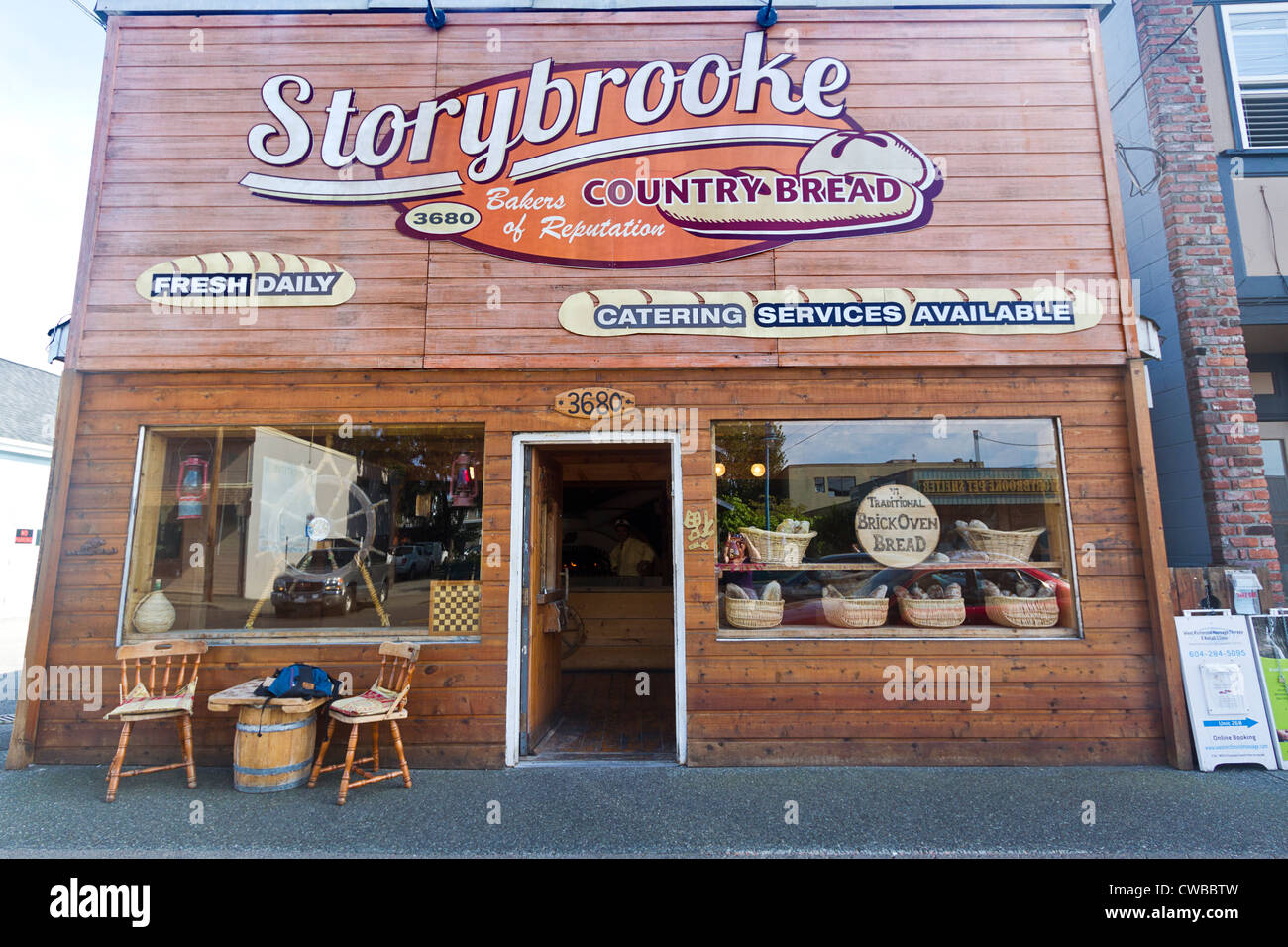 Panetteria di Steveston con un segno preparando per essere una strada puntello per il popolare show televisivo "Una volta". Foto Stock