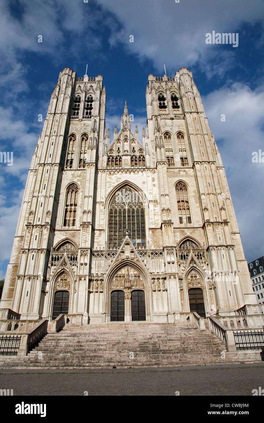 Bruxelles - San Michele e Santa Gudula cattedrale gotica - facciata ovest Foto Stock