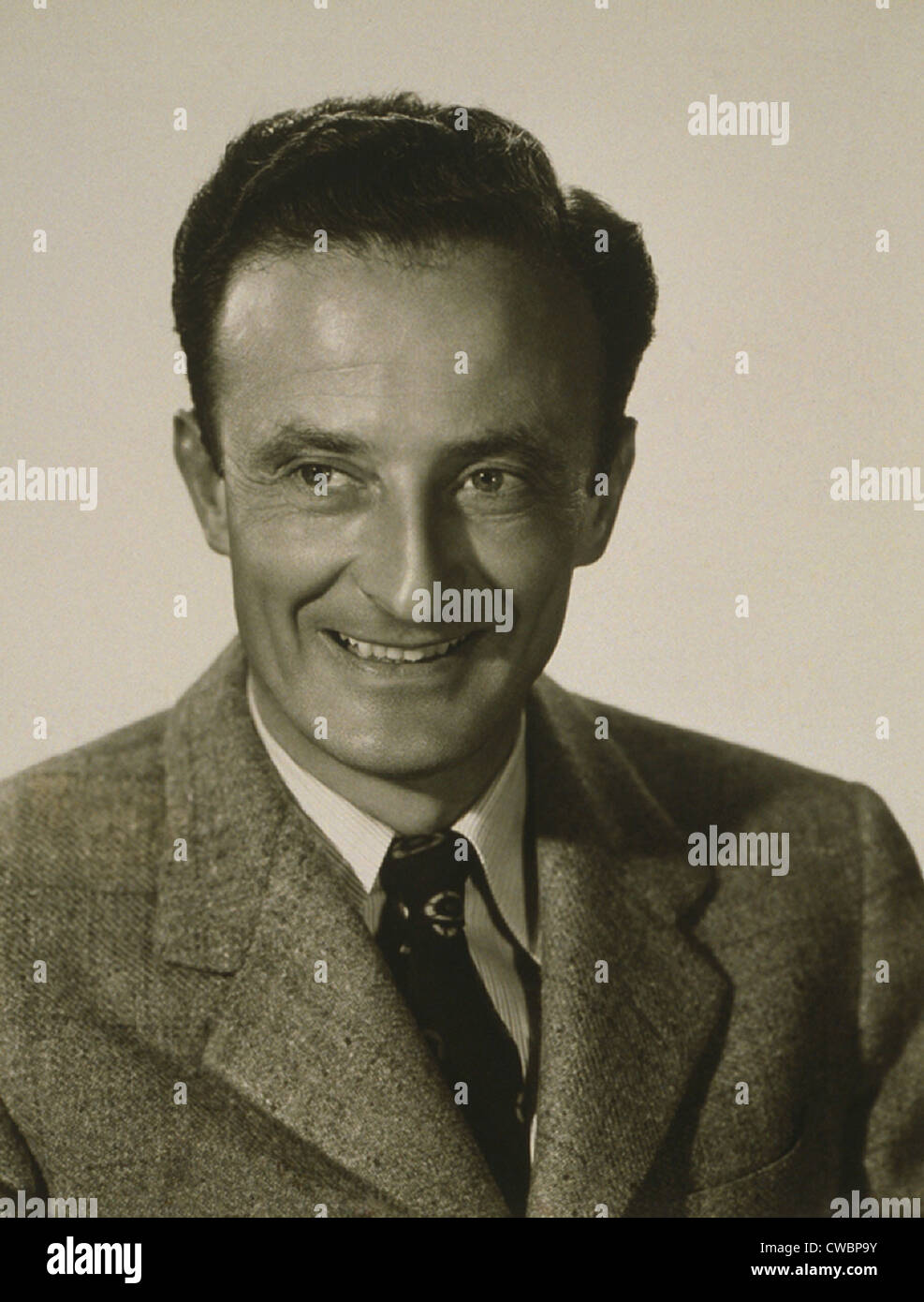 Fred Zinnemann (1907-1997), direttore e produttore aveva un sei dieci anni di carriera di Hollywood e ha vinto quattro Academy Awards. 1946 ritratto. Foto Stock