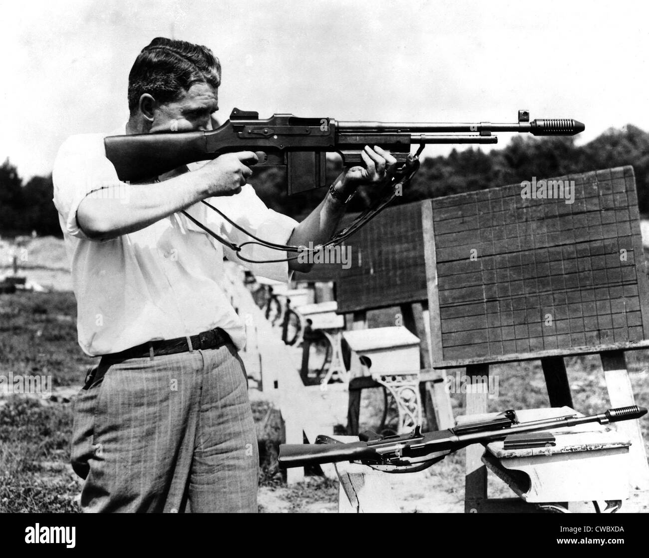 Gli agenti FBI in pratica le armi da fuoco nel 1936. Foto Stock