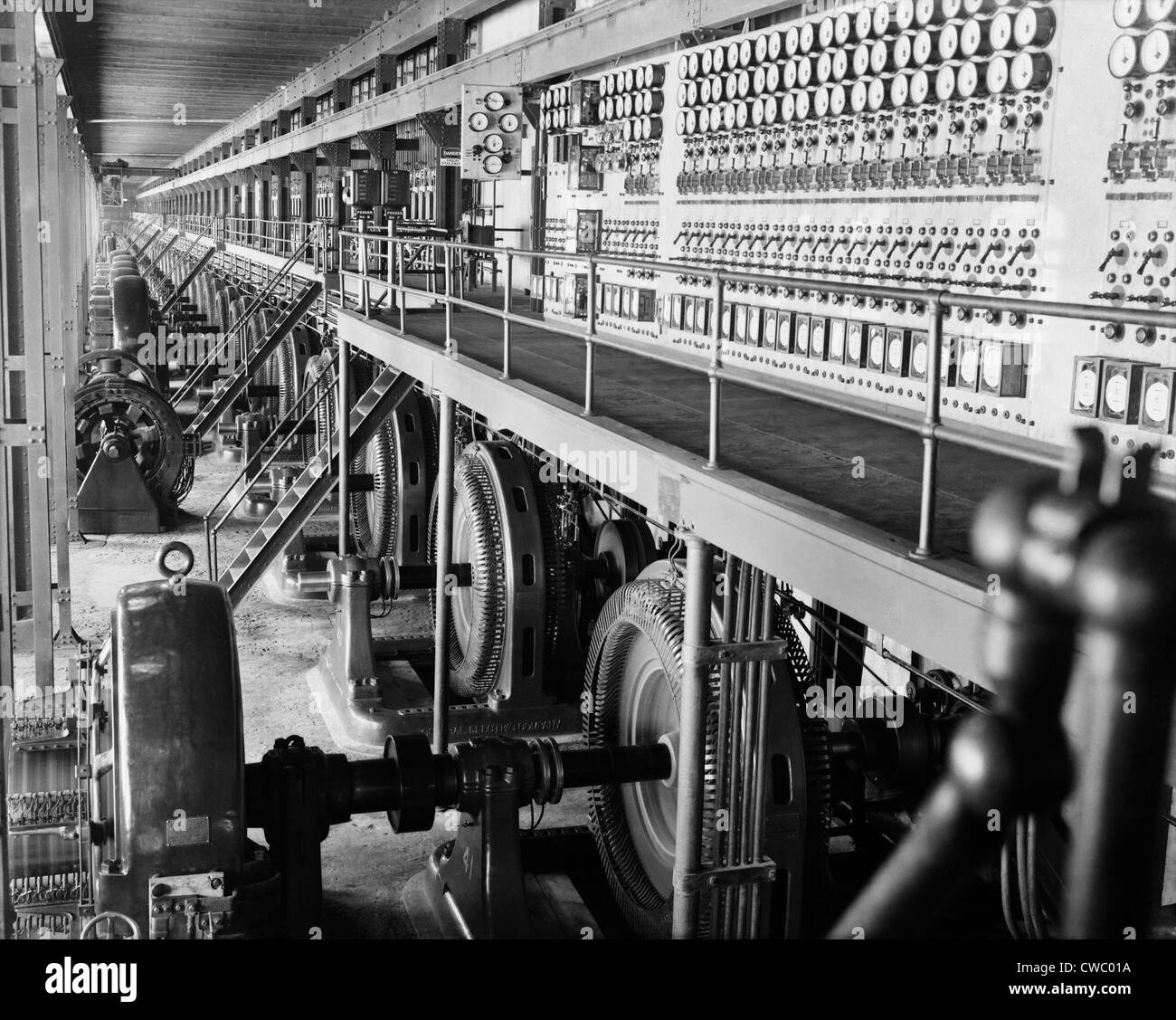 Edison Sault Power Plant presso Sault Ste. Marie, Michigan è stato alimentato dal 21 foot drop di Saint Mary's River tra i laghi Foto Stock