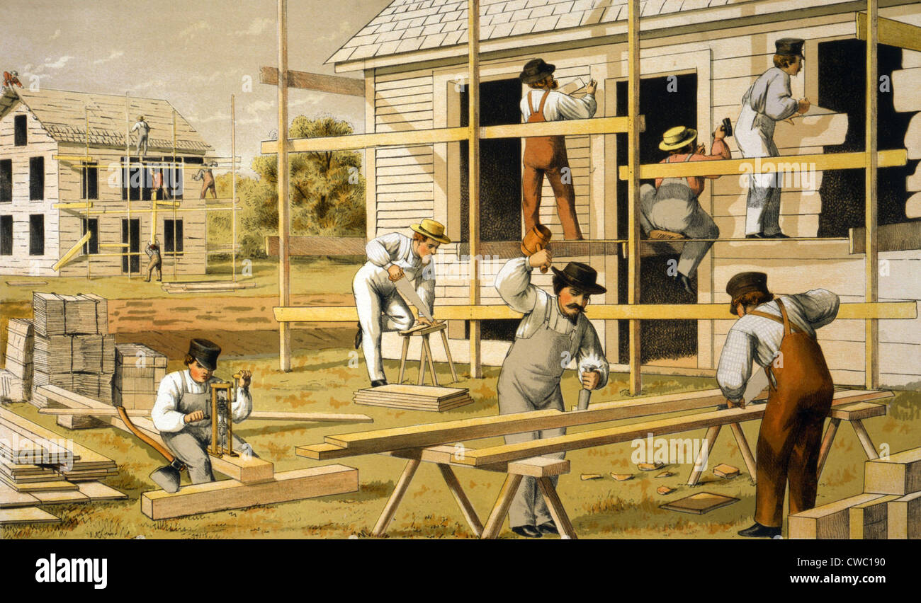 Carpentieri al lavoro la costruzione di due case. Ca. 1874. Foto Stock