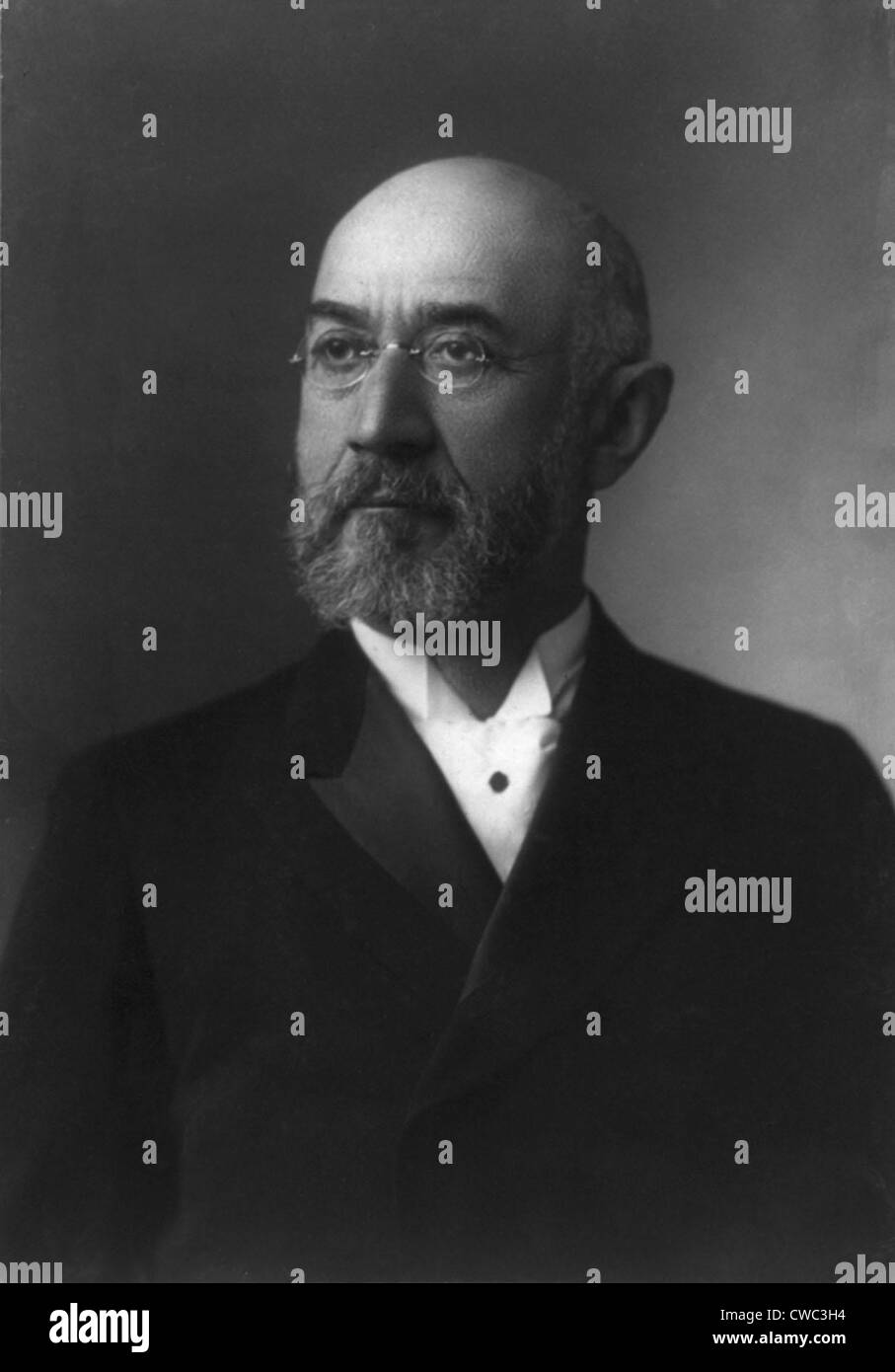 Isidor Straus 1845-1912 co-proprietario del grande magazzino Macy's con il fratello Nathan. Isidor e sua moglie Ida morirono nel Foto Stock
