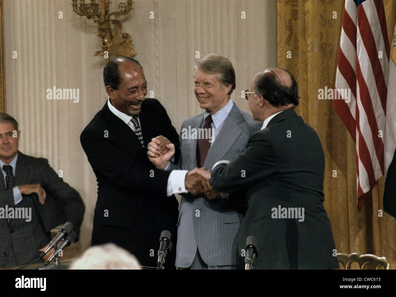 Anwar Sadat Jimmy Carter Menachem Begin ad accordi di Camp David cerimonia di firma che portano ad un trattato di pace tra Foto Stock
