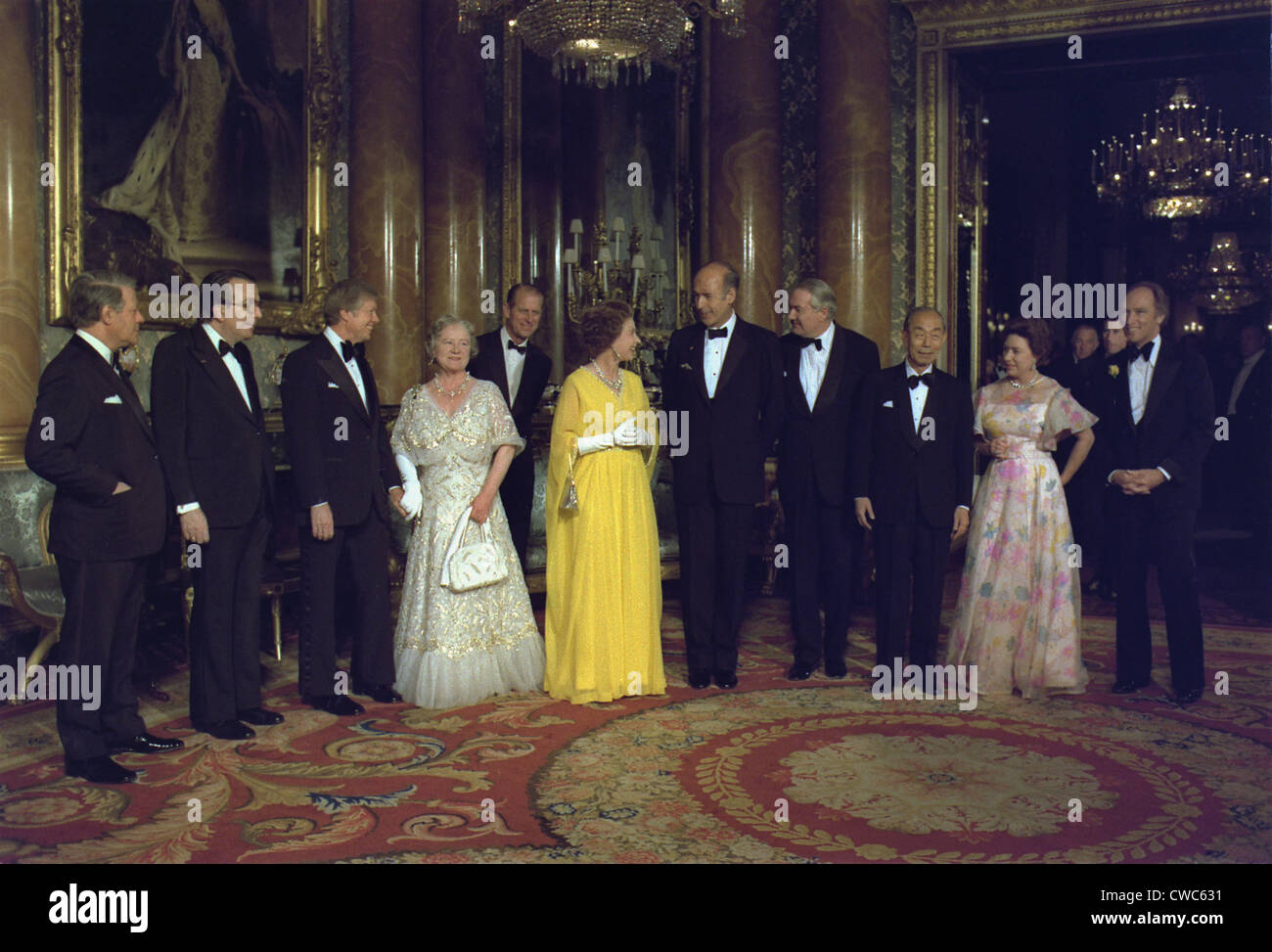 I capi di Stato e di governo di Canada Francia La Repubblica federale di Germania Italia in Giappone e nel Regno Unito con la famiglia reale britannica Foto Stock