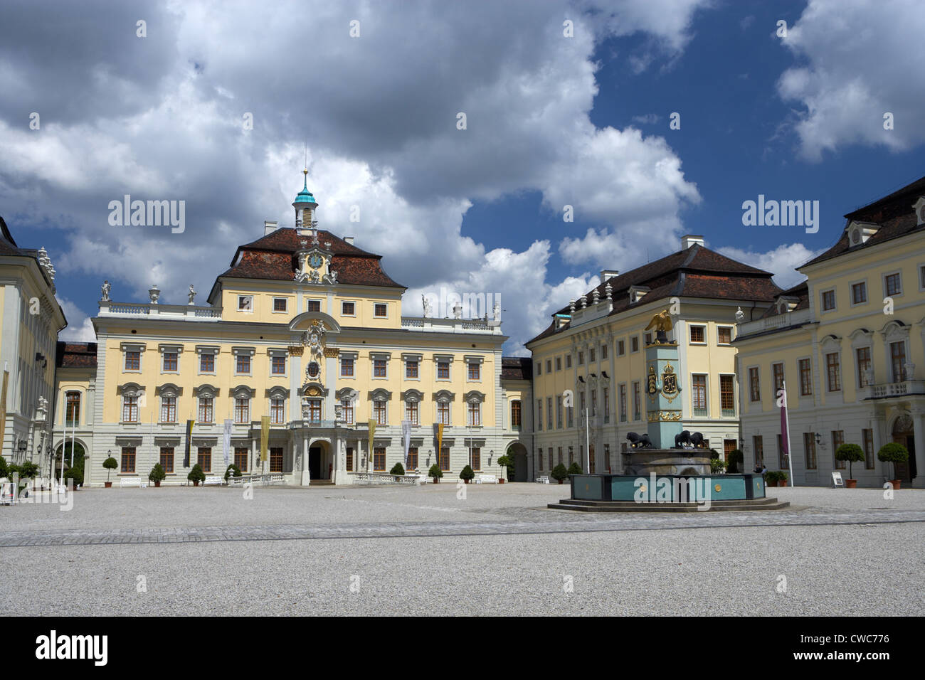 Ludwigsburg - Il Palazzo Reale con la sua magnifica architettura barocca Foto Stock