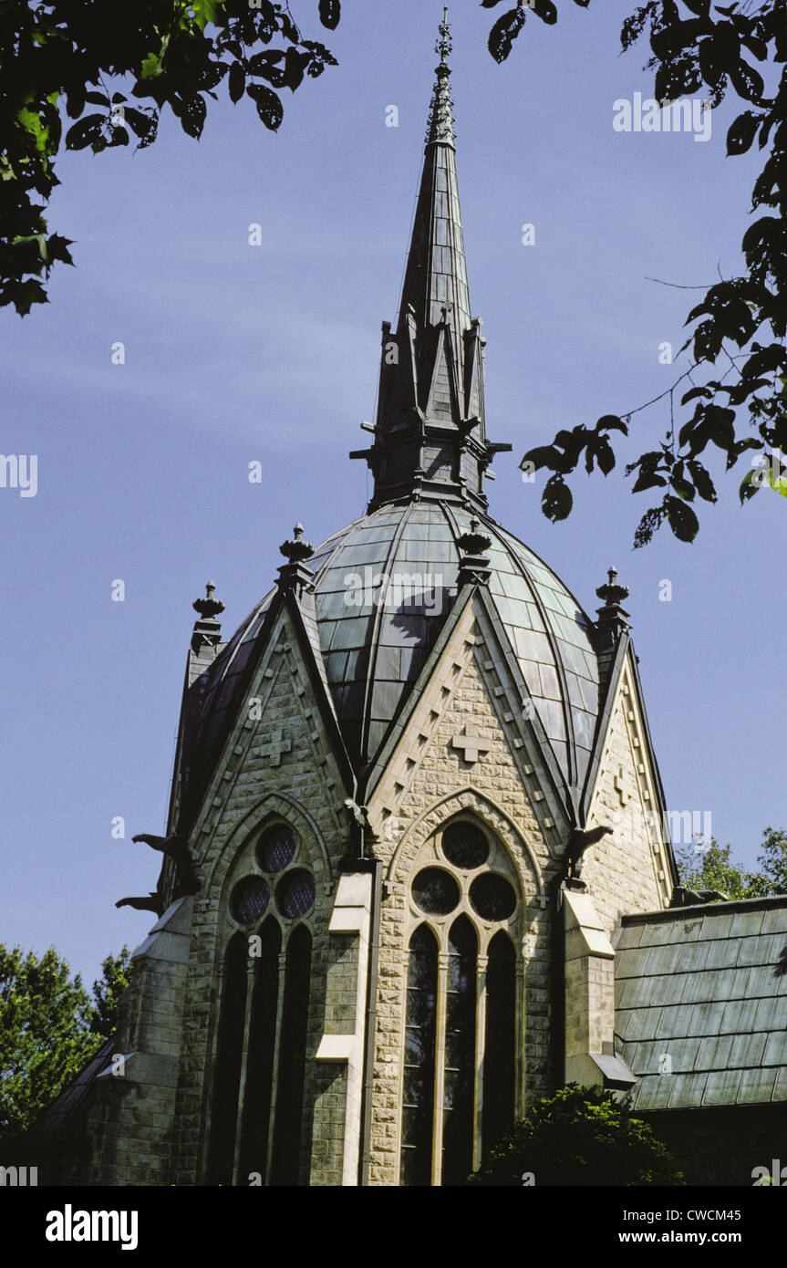 La cupola della neogotica Juselius mausoleo, che si trova nel cimitero di Kappara nel centro di Pori, Finlandia Foto Stock