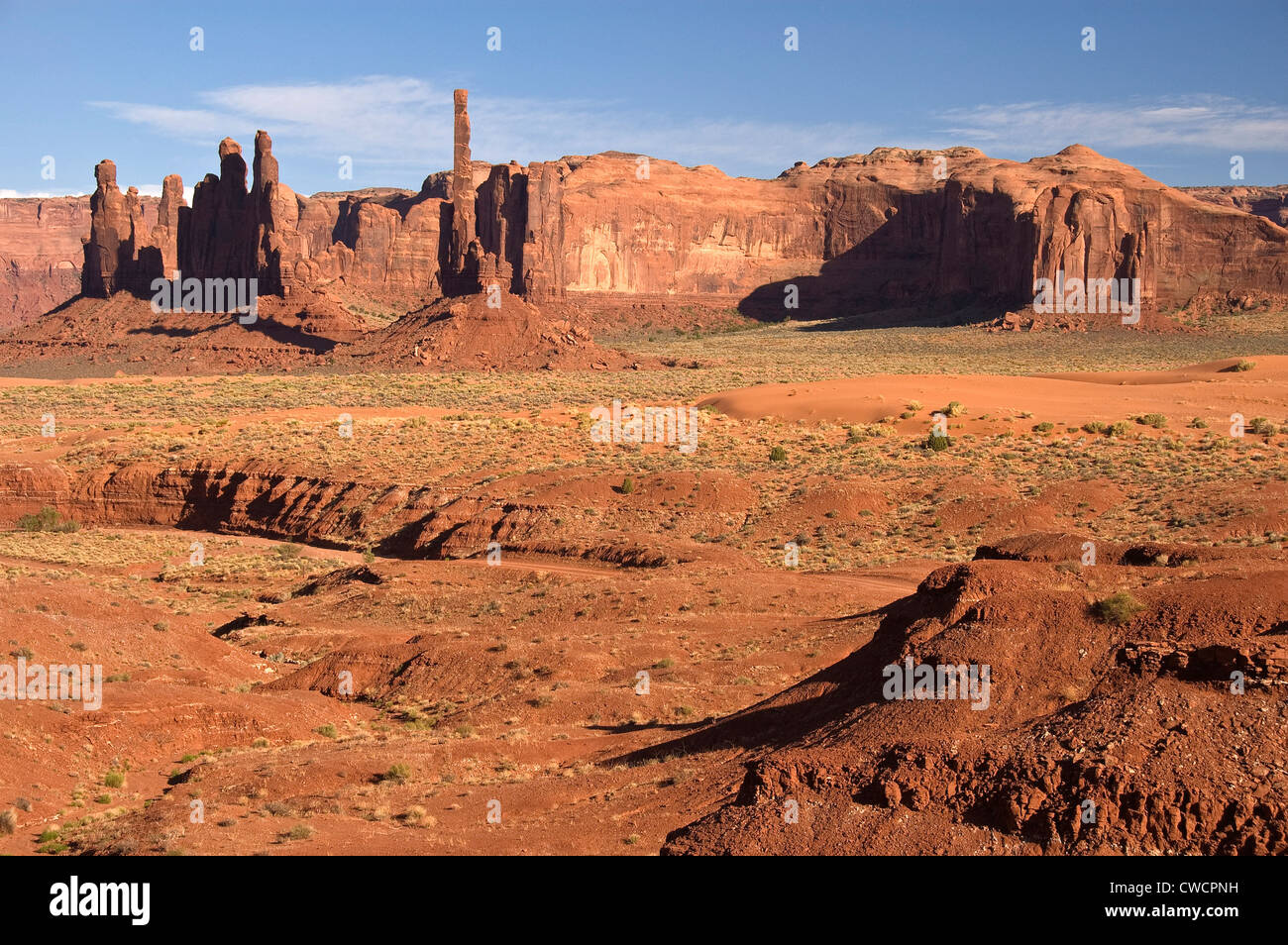 Elk288-1372 Arizona, il parco tribale Navajo Monument Valley, canyon interno paesaggio, Totem Pole Foto Stock