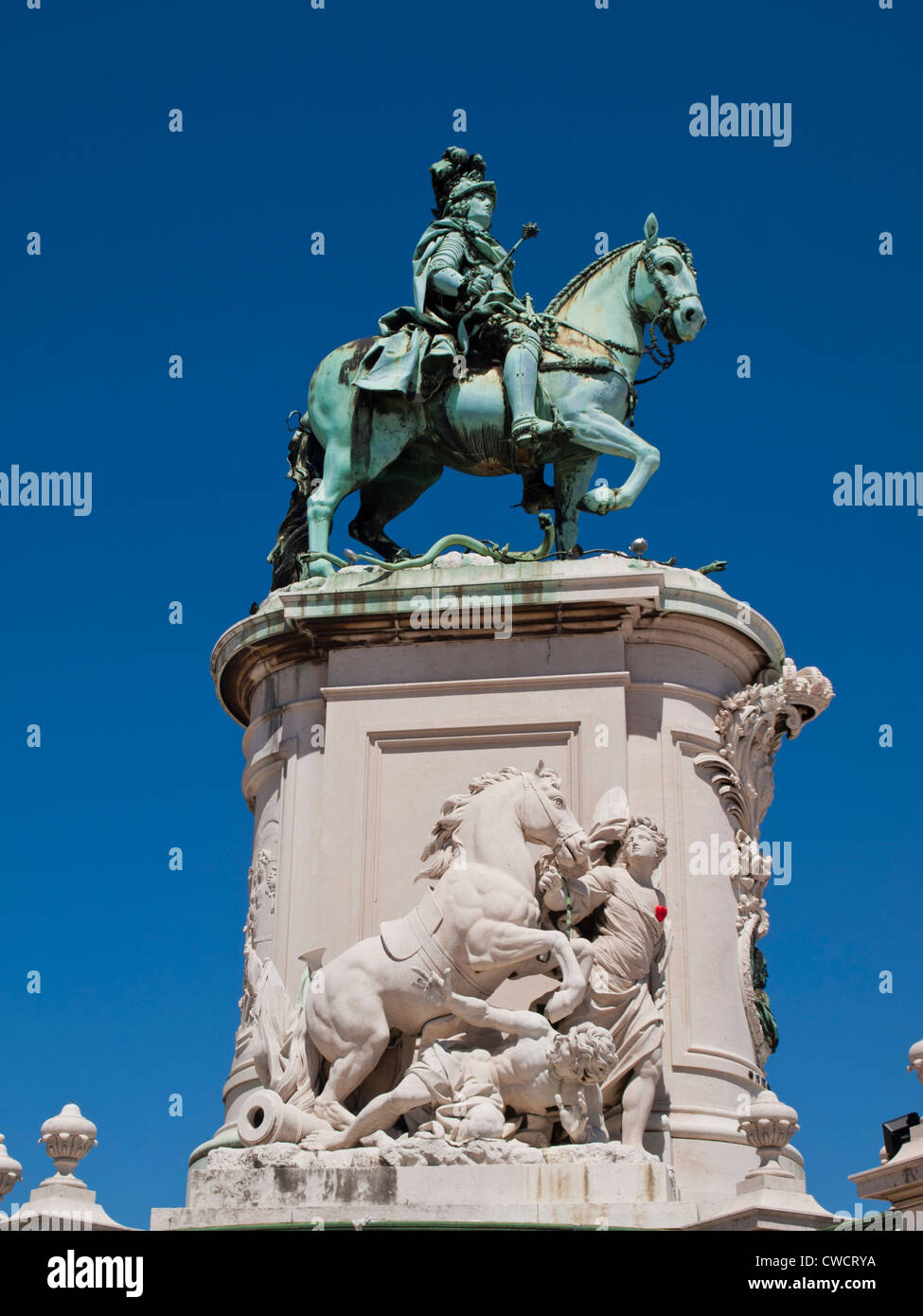 D. Jose io statua equestre in Comercio Square centro di Lisbona Foto Stock