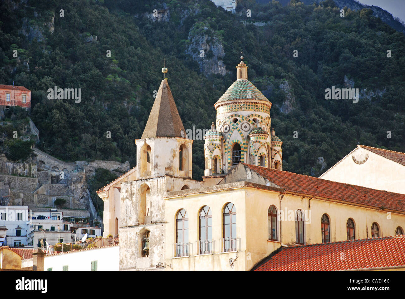 Cupola decorata nella città di Amalfi Foto Stock
