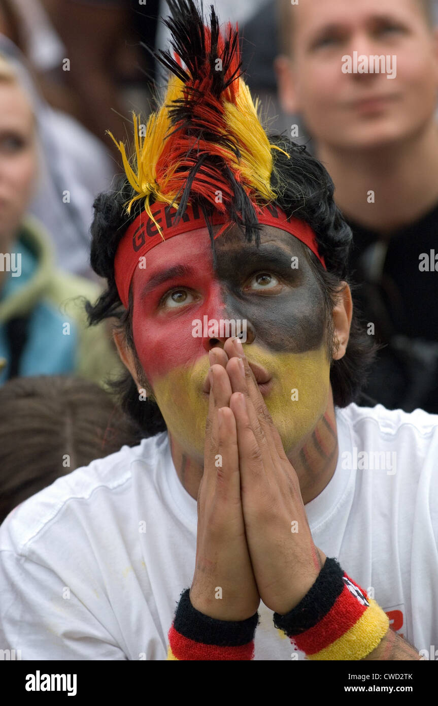 Il tedesco per gli appassionati di calcio per la Coppa del Mondo FIFA 2006 Foto Stock