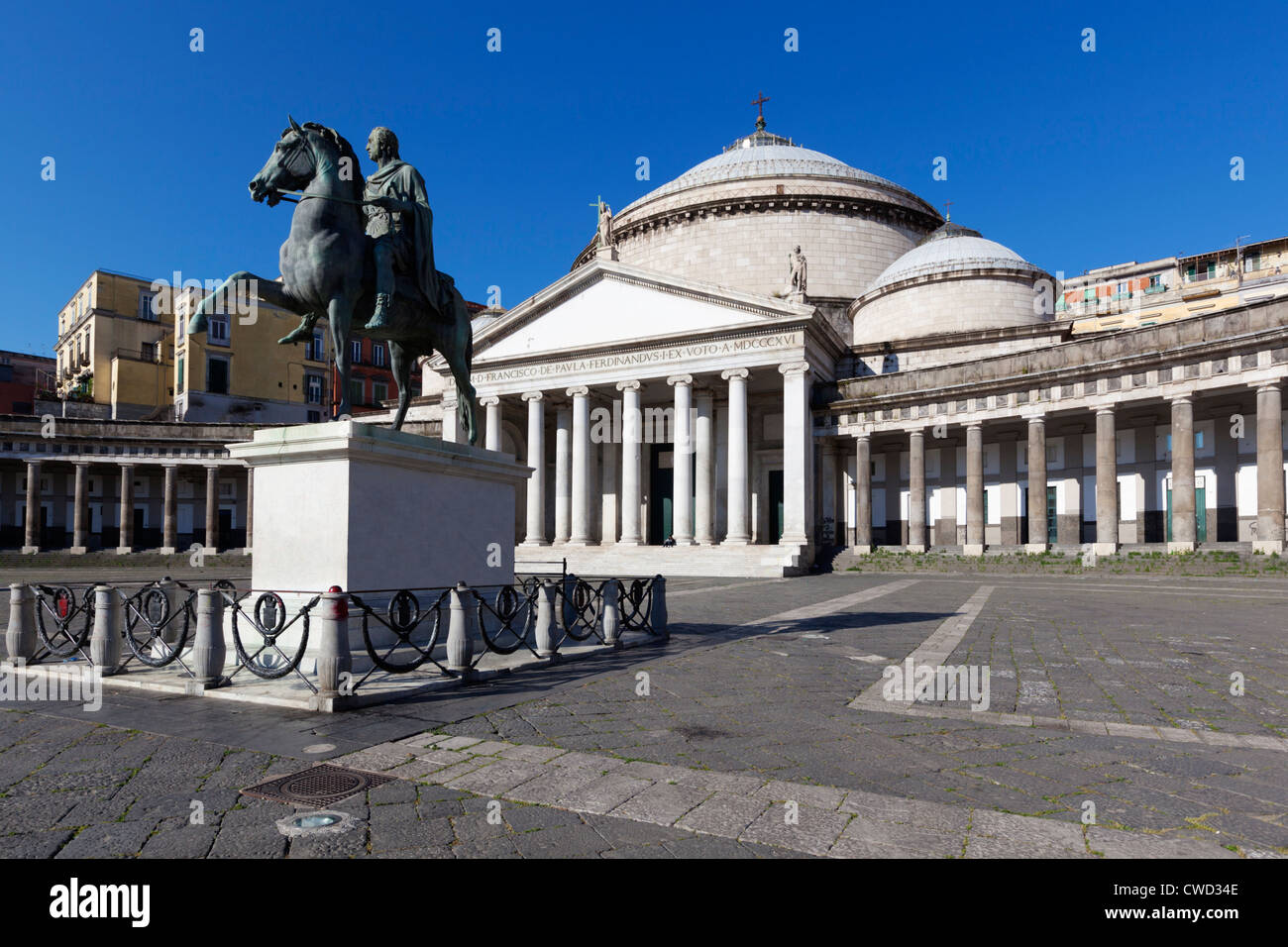 Piazza del Plebiscito e la chiesa di San Francesco di Paola Foto Stock